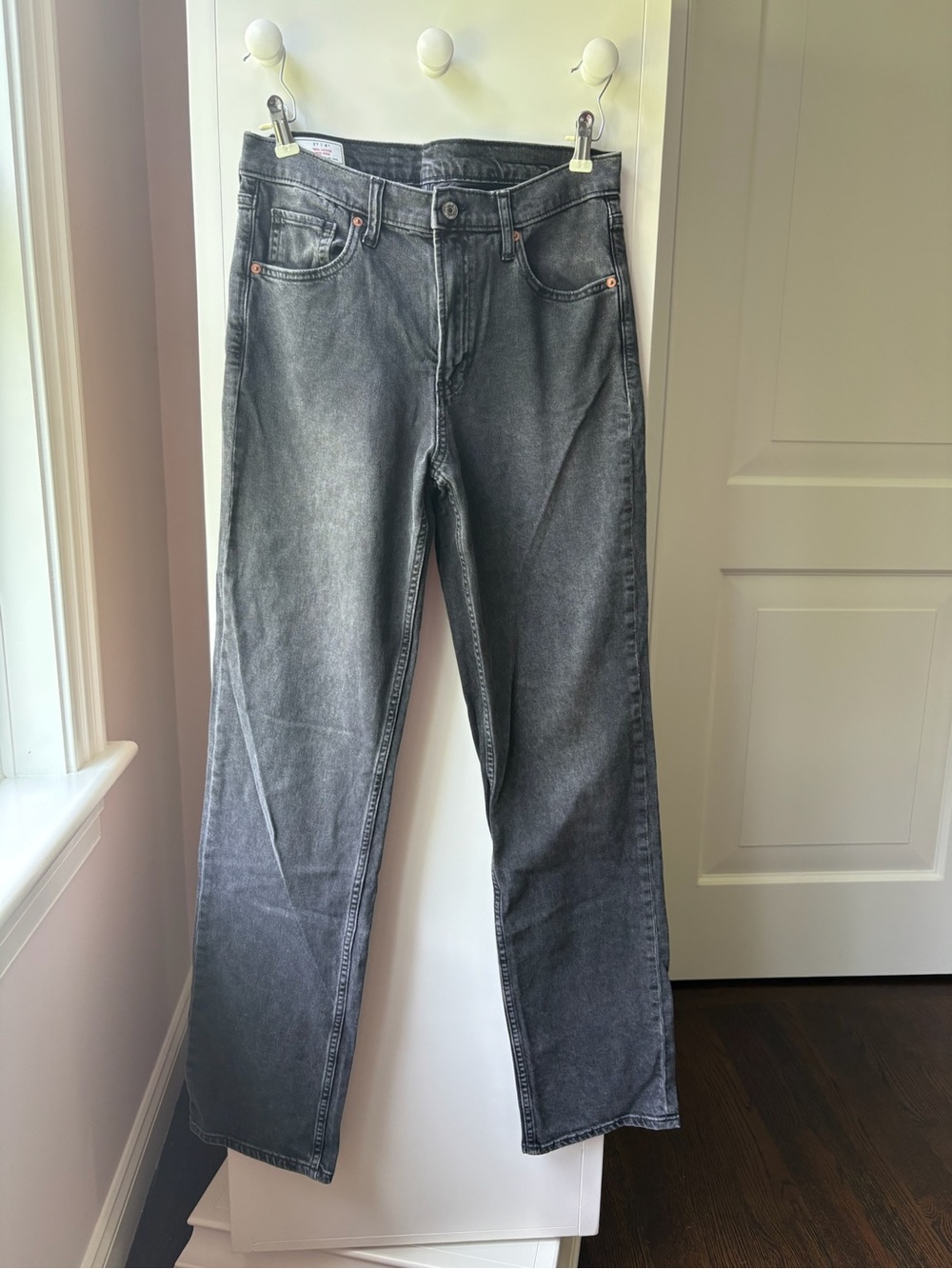 GAP Women’s Straight Leg Jeans